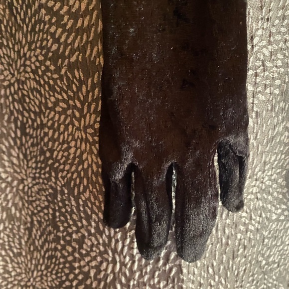 Black velvet evening gloves - Picture 6 of 6